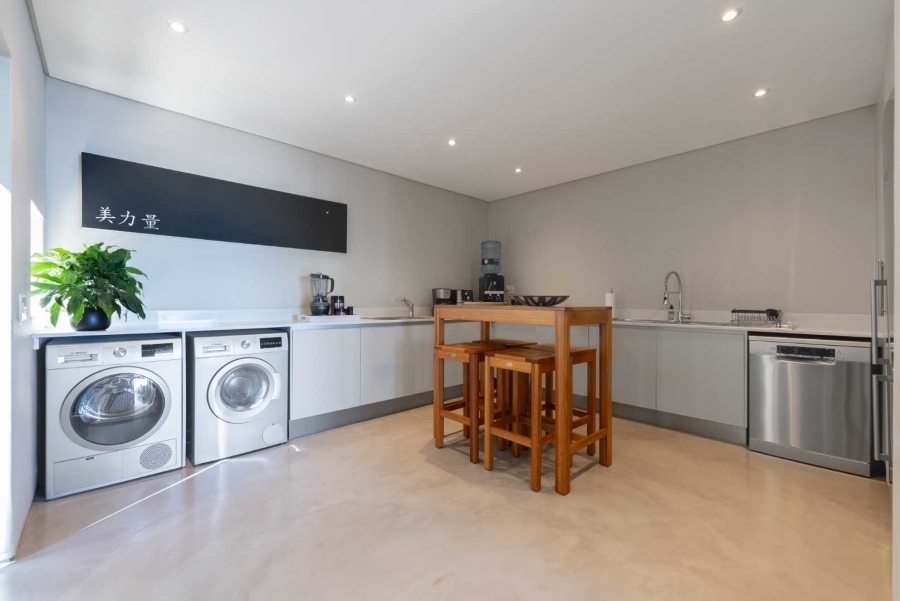 3 Bedroom Property for Sale in Camps Bay Western Cape